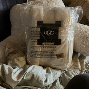 ugg blanket brand new